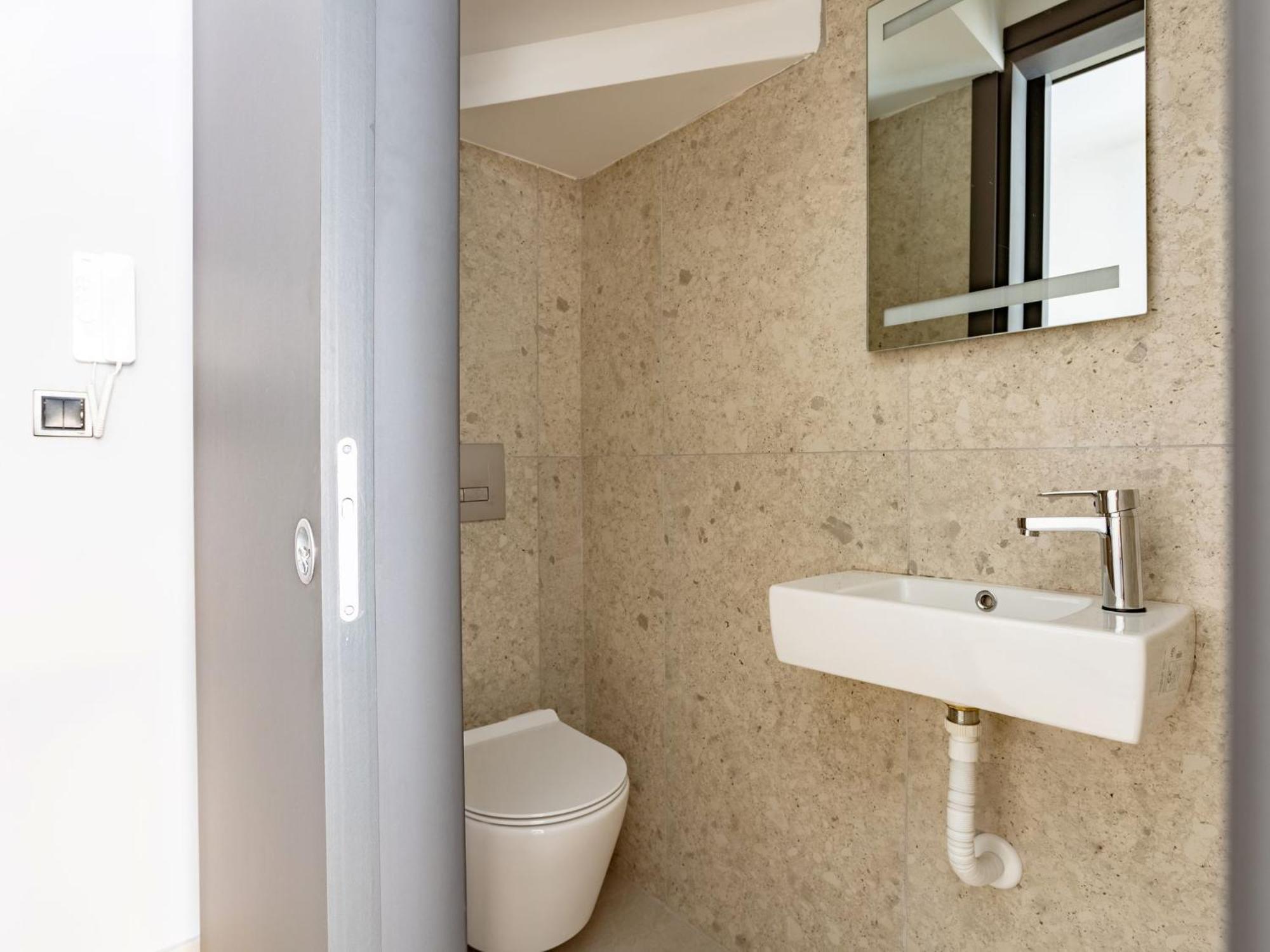 Sanders Tower Centre * Thessaloniki