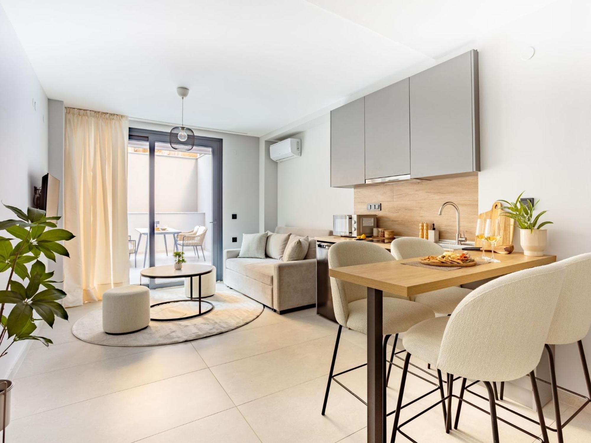 Sanders Tower Centre Apartmán *